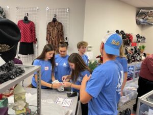 Assisteens at Thrift