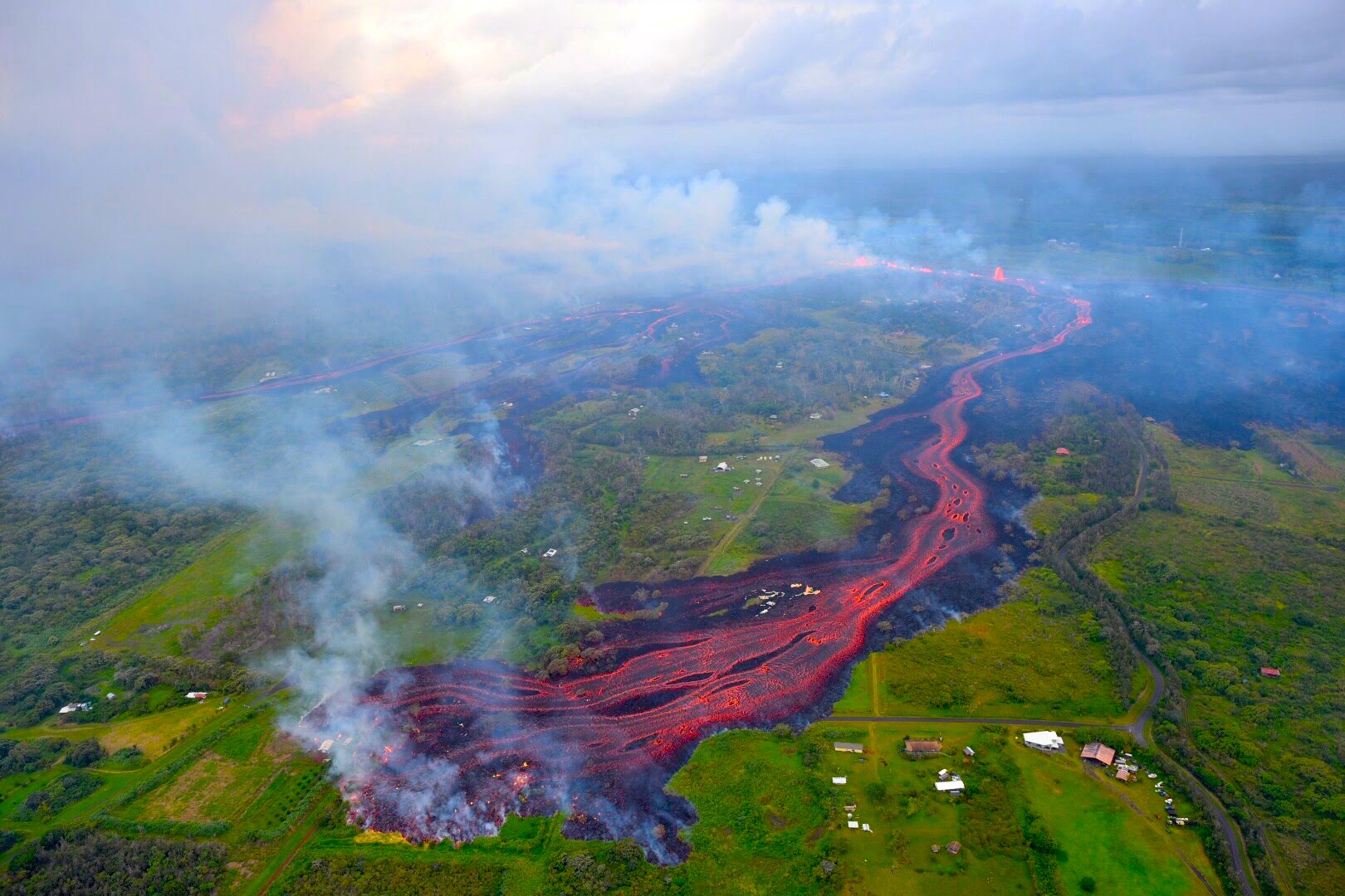 USGS051918-lava Volcano Lava Flow
