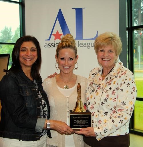 Jennifer Rubens (center), from the Rubens Family Foundation, accepting the Award from OSB Co-Chairs Barbara Glick (on the right) and Mahrukh Motafram (on the left).