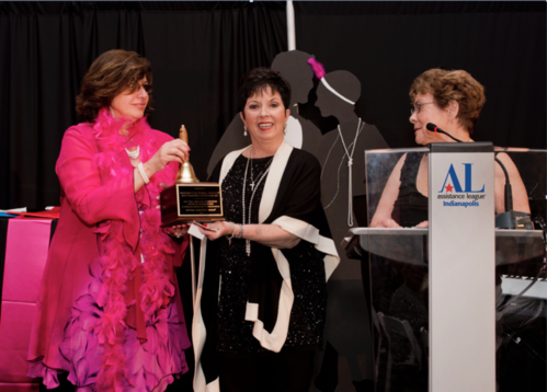 L to R: Gloria Slama, President Assistance League of Indianapolis; Margaret Cole Russell, President MCR Charitable Foundation; Jane Vawter, 2015 Star Gala Co-Chairman. (Seppala Photography)