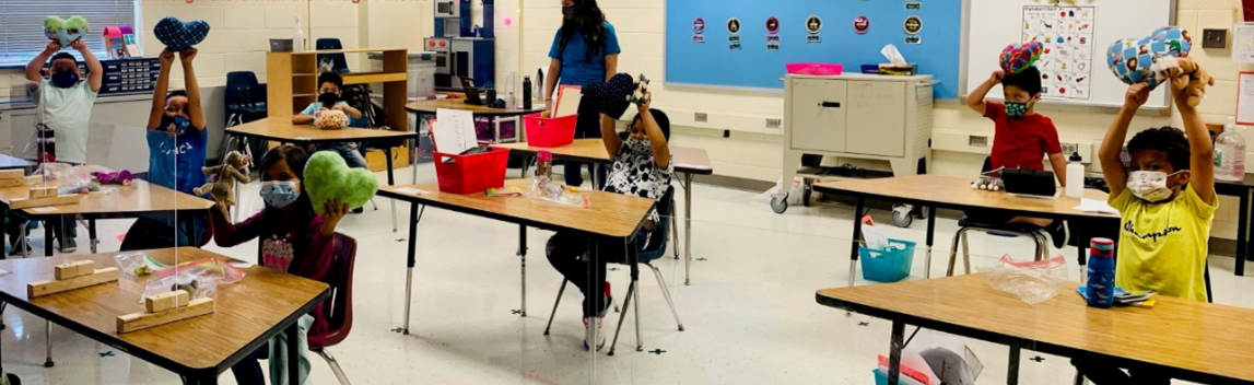Northern Virginia - Assistance League continues to serve with their 'HUGS' (002)