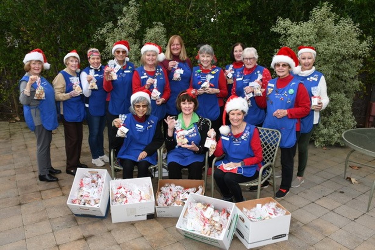 Santa Barbara - Assistance League Bakes 1200 Cookies for Food From the Heart (2)